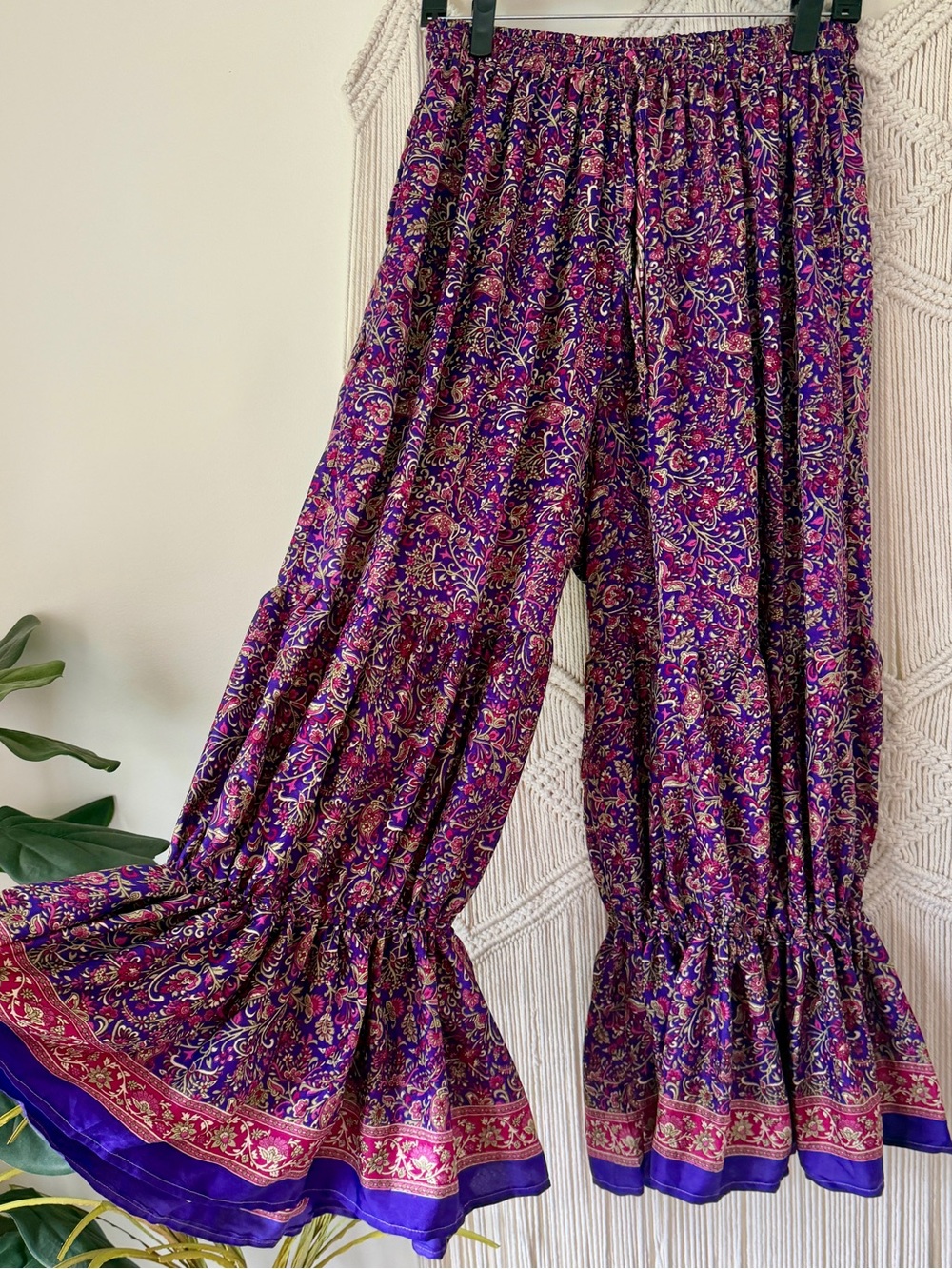 Wild Child Palooza Wide Leg & Bloomer Style Cinch Silk Pants OS 3X & Under